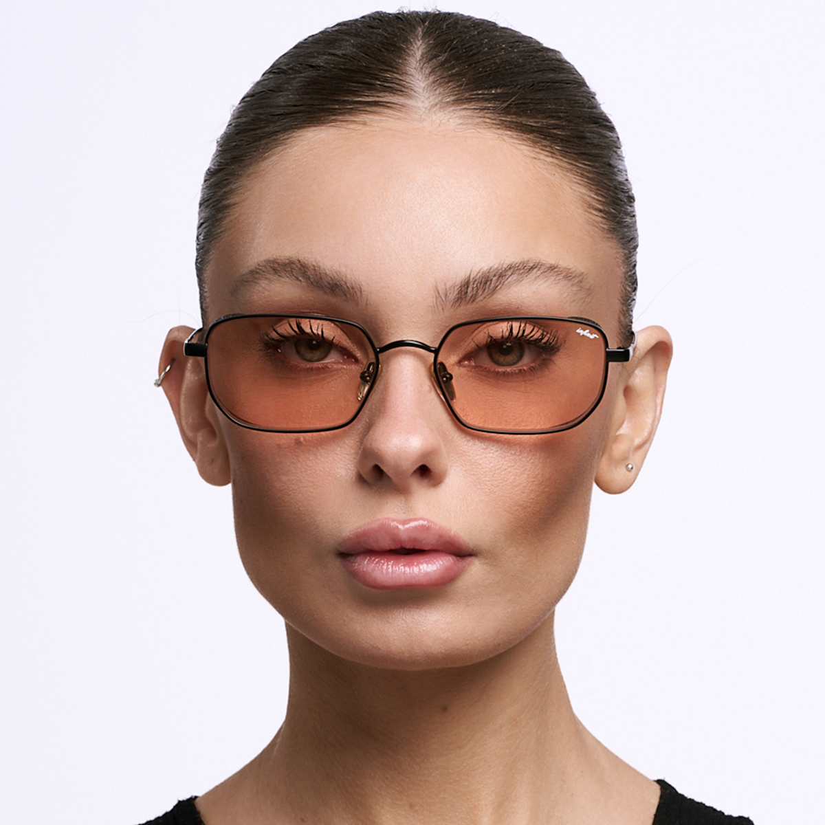 Palmyra Negro Lente Coral