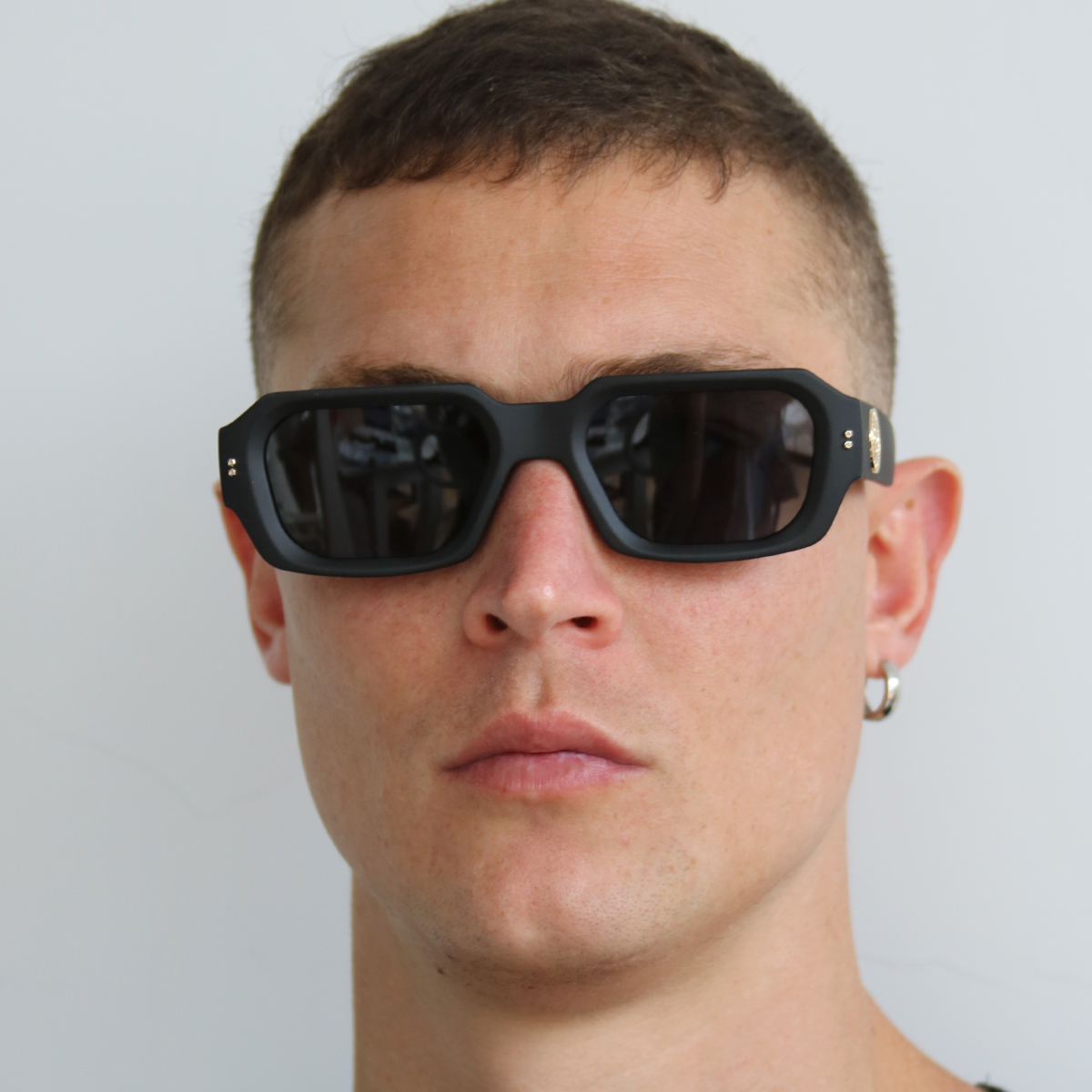 Anteojos de sol - Bronx Premium Series - Negro Mate Uroboro - Lente gris